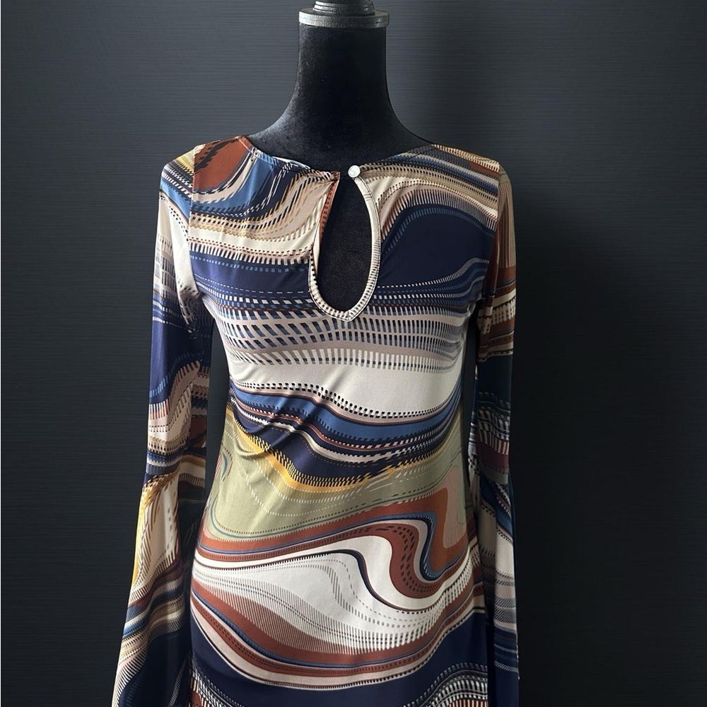 Ariella Women’s Multicolor Abstract Pattern Top YT3